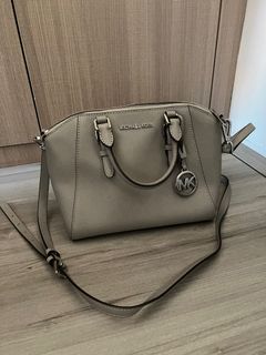 （分類：）位於 。 由 pris_27 提交（商品編號 1340517605，圖片 1）。簡介： 。