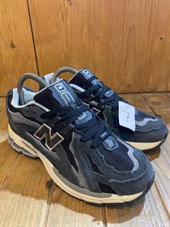 (Category: ) located in . Submitted by s3_sneakershirtstore (Listing ID 1340585117, Image 1). Description: .