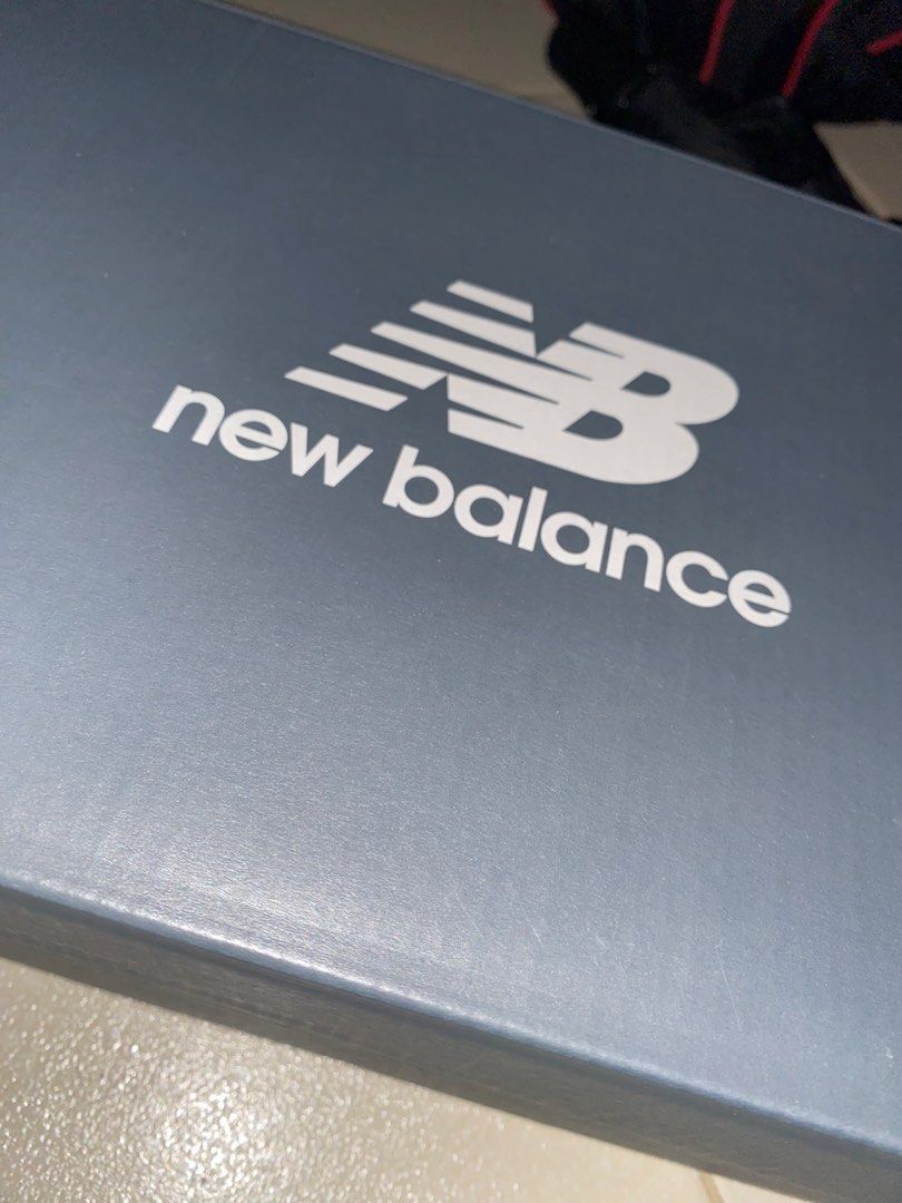 New Balance 550 White Men US 10 (Category: Sneakers) located in Manila. Submitted by xiaonardy (Listing ID 1340476452, Image 2). Description: New Balance 550 Men Shoes US 10 Mens Bought this from shopee for 6k and wrong size. RFS: Wrong Size.