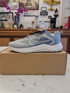 (Category: ) located in . Submitted by firesneakers (Listing ID 1340586567, Image 1). Description: .
