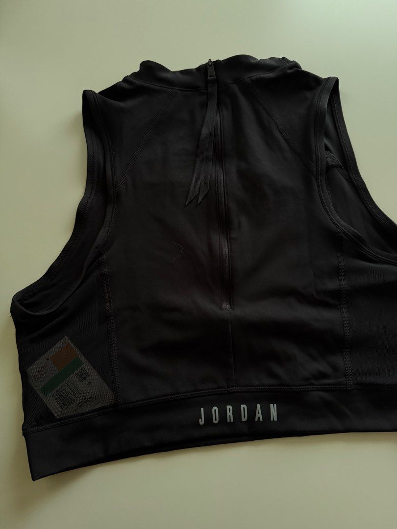 Nike Jordan Sport Crop Top (Category: Sleeveless) located in Davao. Submitted by everythingisverynice (Listing ID 1340534218, Image 3). Description: never been used, with tags rfs: wrong size .