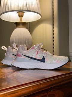 Nike floral For Sale Sneakers Carousell Singapore