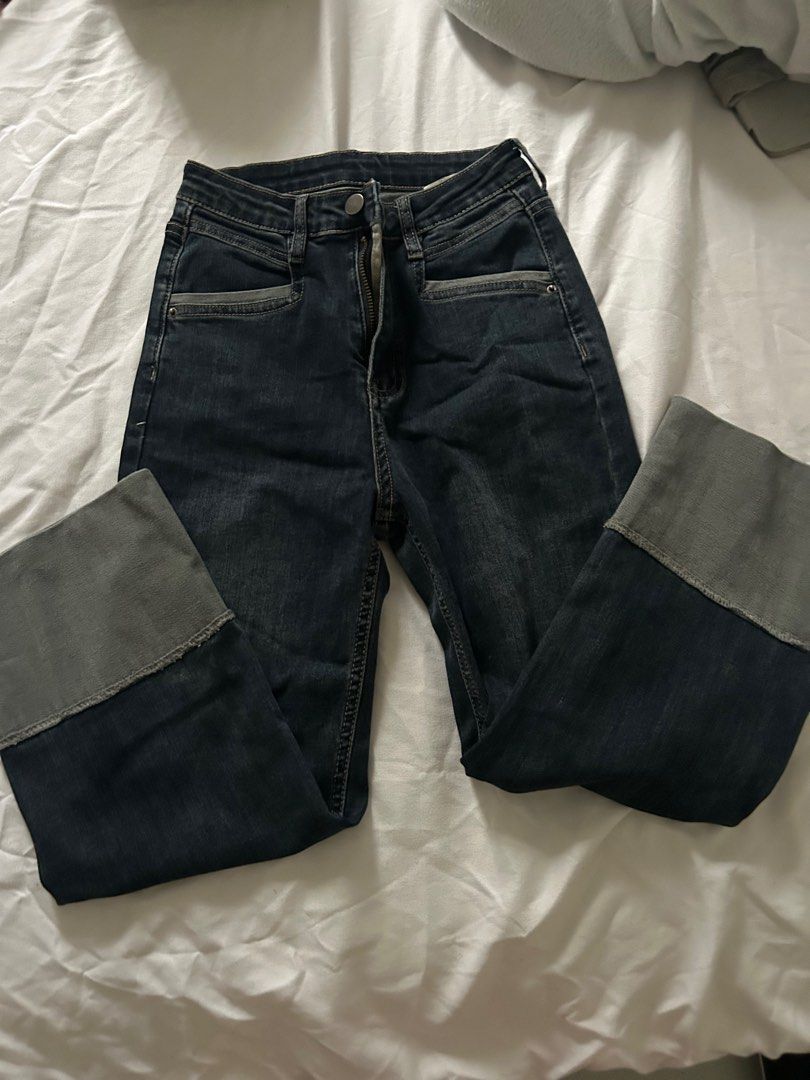 pants (Category: Jeans) located in Santo Niño. Submitted by starrin (Listing ID 1340538590, Image 3). Description: 25-28.