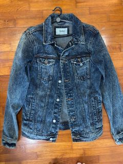 (Category: ) located in . Submitted by simplycated (Listing ID 1340556965, Image 1). Description: .