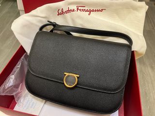 （分類：）位於 。 由 maycheung2016 提交（商品編號 1340654687，圖片 1）。簡介： 。