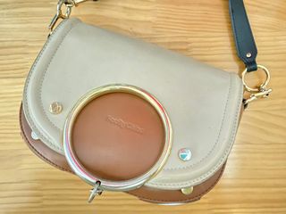 （分類：）位於 。 由 l3927 提交（商品編號 1340619459，圖片 1）。簡介： 。
