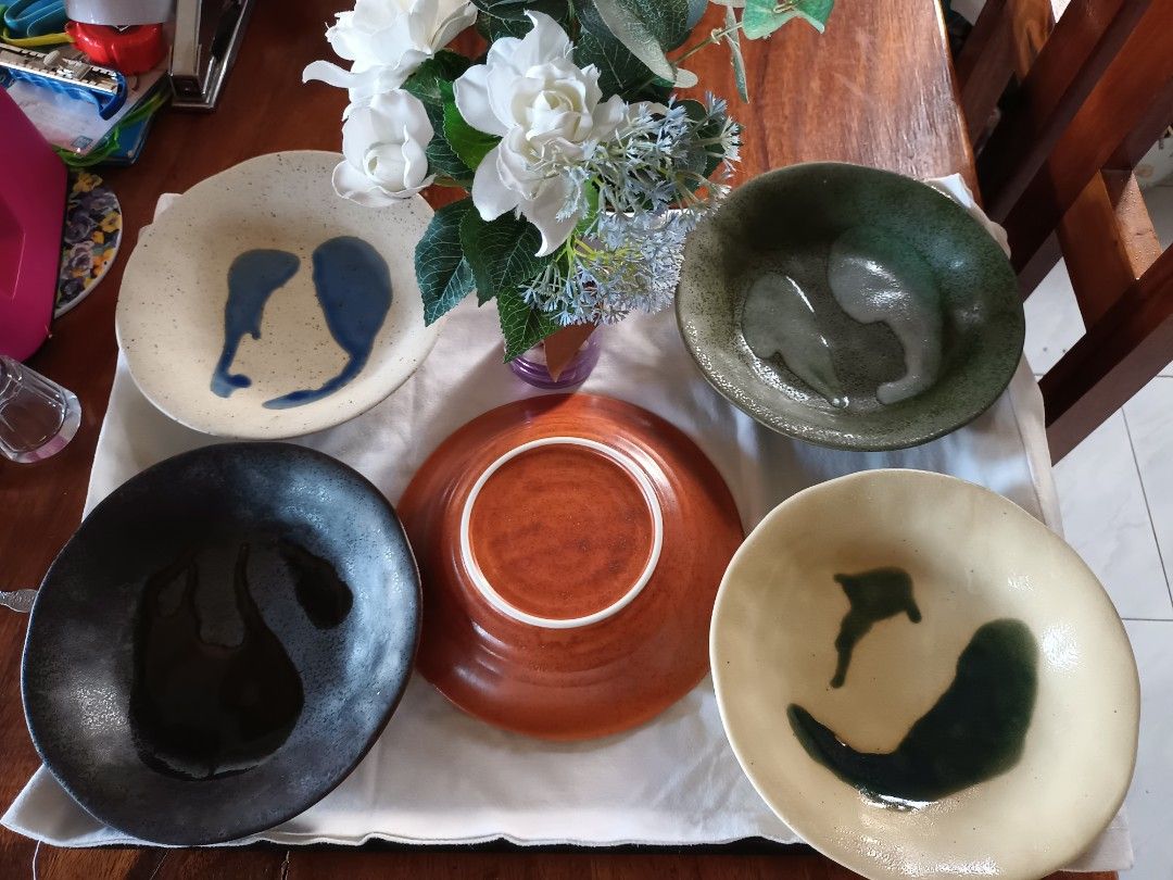 Set of 5 Japan Stoneware Deep Plates (Category: Dinnerware & Cutlery) located in Polangui. Submitted by cornerbags_shoes (Listing ID 1340504413, Image 1). Description: From Japan with box but a bit damaged due to long time storage a d transport the plates look new/unused 850.