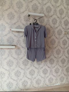 (Kategori: ) berada di . Dikirim oleh cnolshop (ID iklan 1340517940, Gambar 1). Deskripsi: .