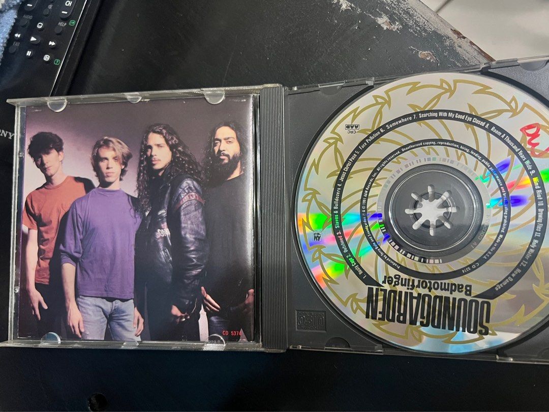 Soundgarden - Badmotorfinger (Category: Vinyls) located in Pasig City. Submitted by itsmejaypee25 (Listing ID 1340528921, Image 2). Description: .