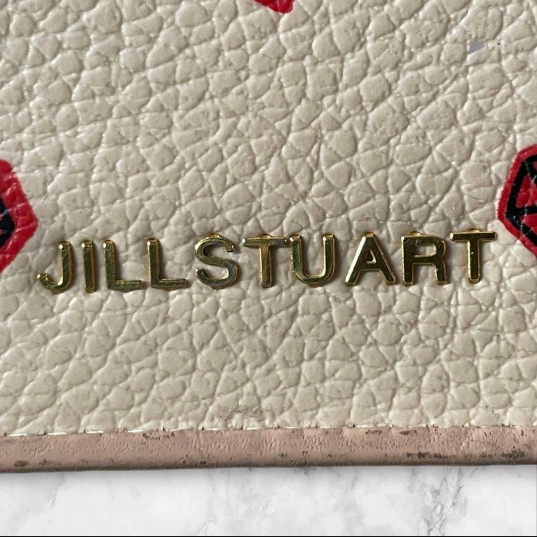 SUPER SALE!!! JILL STUART Medium Wallet (Category: Luxury Bags & Wallets) located in Iligan City. Submitted by ileganteph (Listing ID 1340655857, Image 2). Description: Good Condition Good Lining Needs cleaning Some stain on the back With etikita Coded.