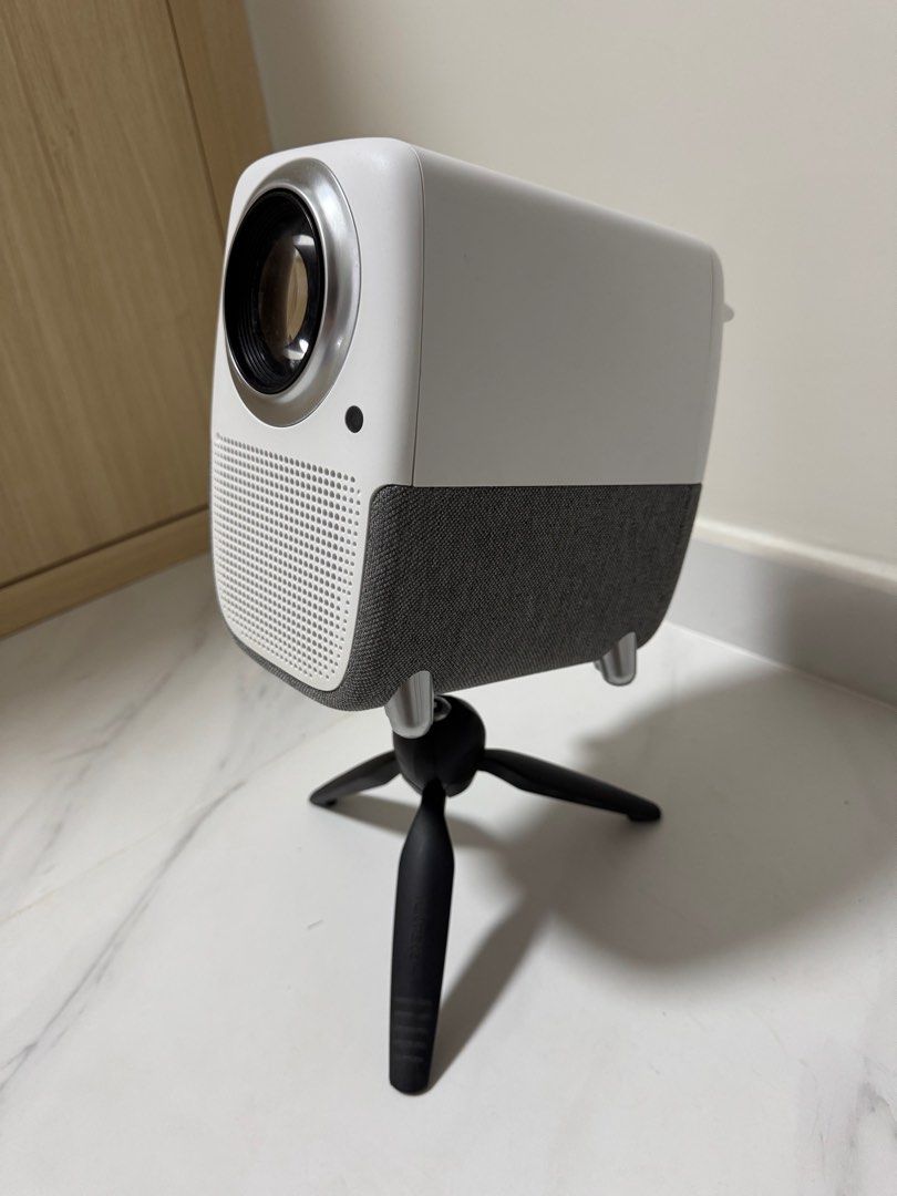 Texas Sonic Projector 投影機連腳架, 家庭電器, 電視 & 其他娛樂, 投影機 - Carousell