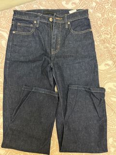 (Category: ) located in . Submitted by yuyaspreloved (Listing ID 1340633669, Image 1). Description: .