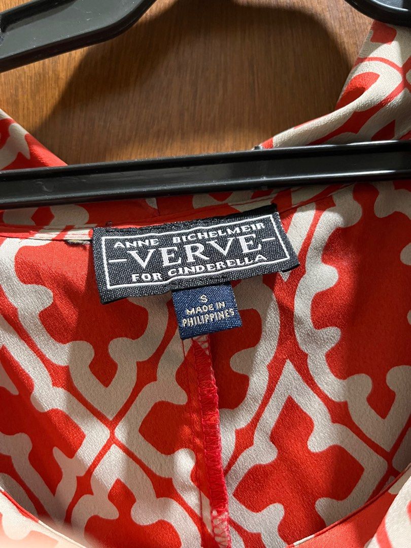 VERVE for Cinderella Printed Red Blouse (size small) (Category: Blouses) located in Binan City. Submitted by deulli (Listing ID 1340559954, Image 2). Description: RFS: Doesn’t fit my mom anymore Fits size small in Uniqlo Good for office wear No need to iron No issues.