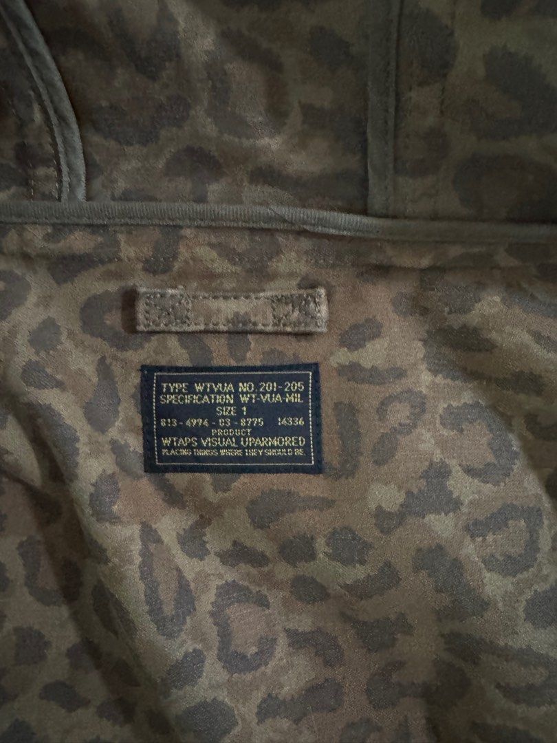 WTAPS Jacket (Category: Coats, Jackets and Outerwear) located in Singapore. Submitted by mandysuen (Listing ID 1340571292, Image 4). Description: Like new WTAPS jacket Size 1 Negotiable .