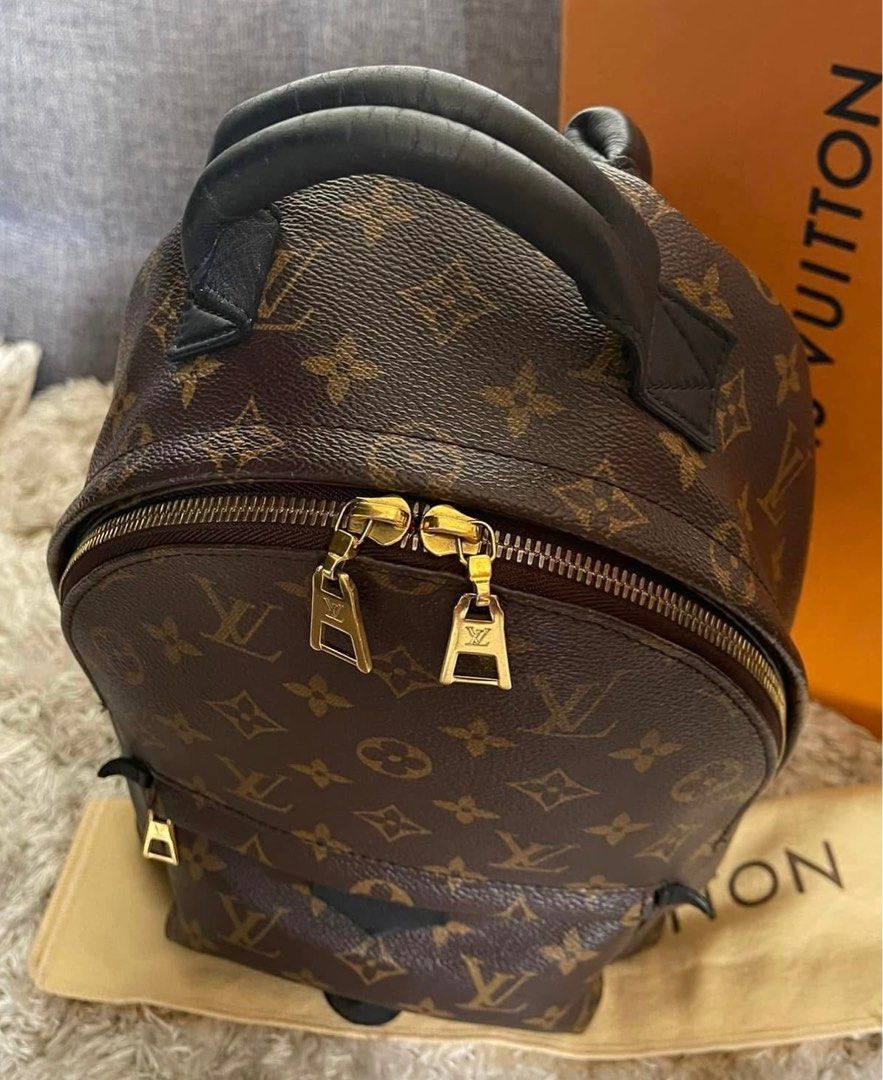 Authentic Louis Vuitton (Category: Luxury Bags & Wallets) located in Manila. Submitted by chloe_luxuries (Listing ID 1340820753, Image 3). Description: Guaranteed original Louis Vuitton Palm spring small size Still in very good condition Comes with dustbag and box .