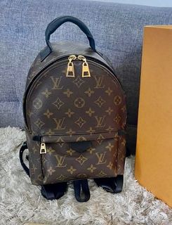 (Category: ) located in . Submitted by chloe_luxuries (Listing ID 1340820753, Image 1). Description: .