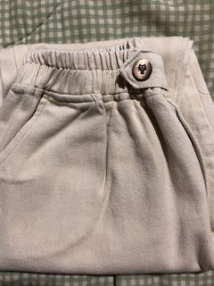 (Category: ) located in . Submitted by 385.23 (Listing ID 1340706916, Image 1). Description: .