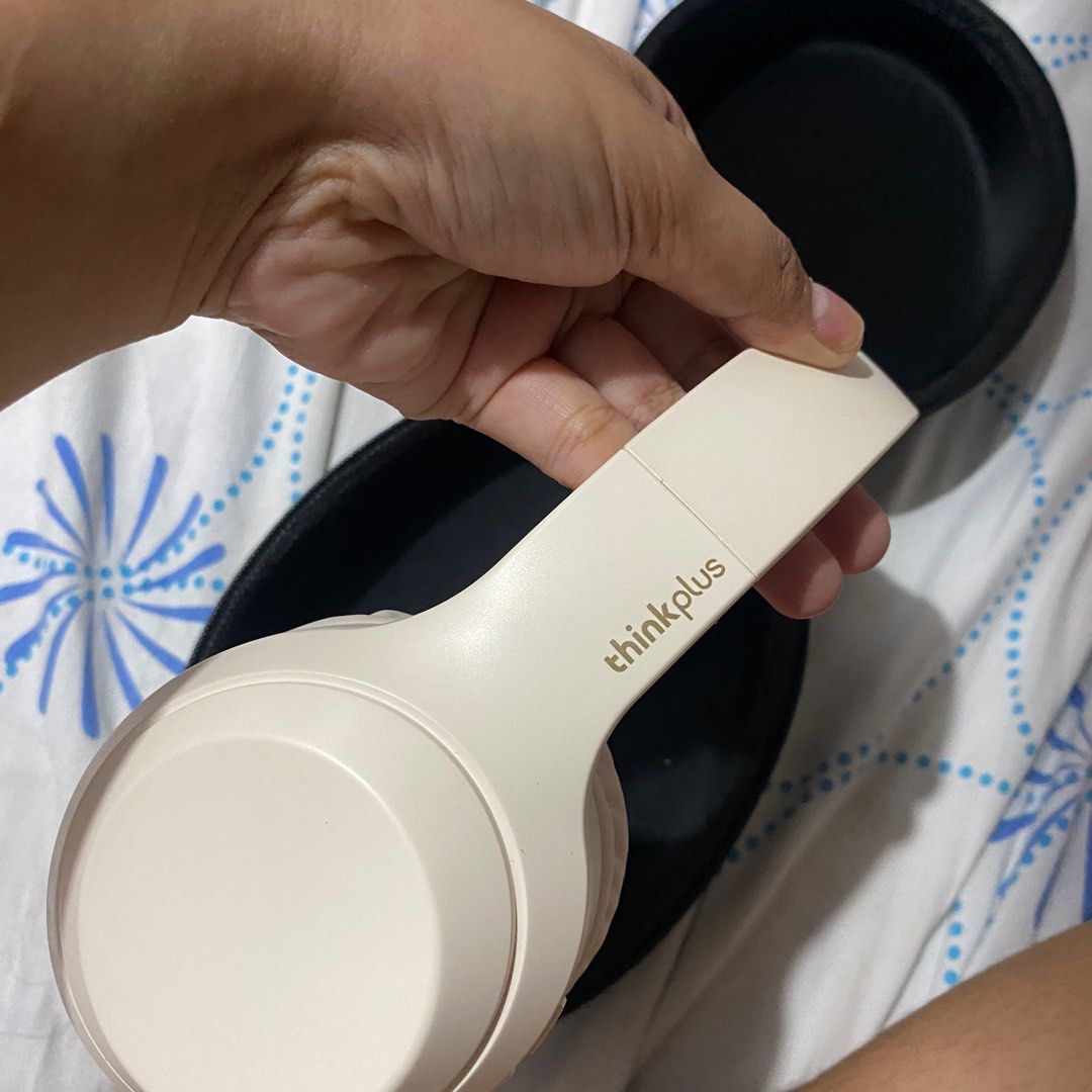 Brand new Headphone (Category: Headphones & Headsets) located in Prosperidad. Submitted by stuffby_deni (Listing ID 1340826856, Image 3). Description: brandnew lenovo think plus head phone with box never been used mas prefer earpods, noice cancelation perfect for traveling .