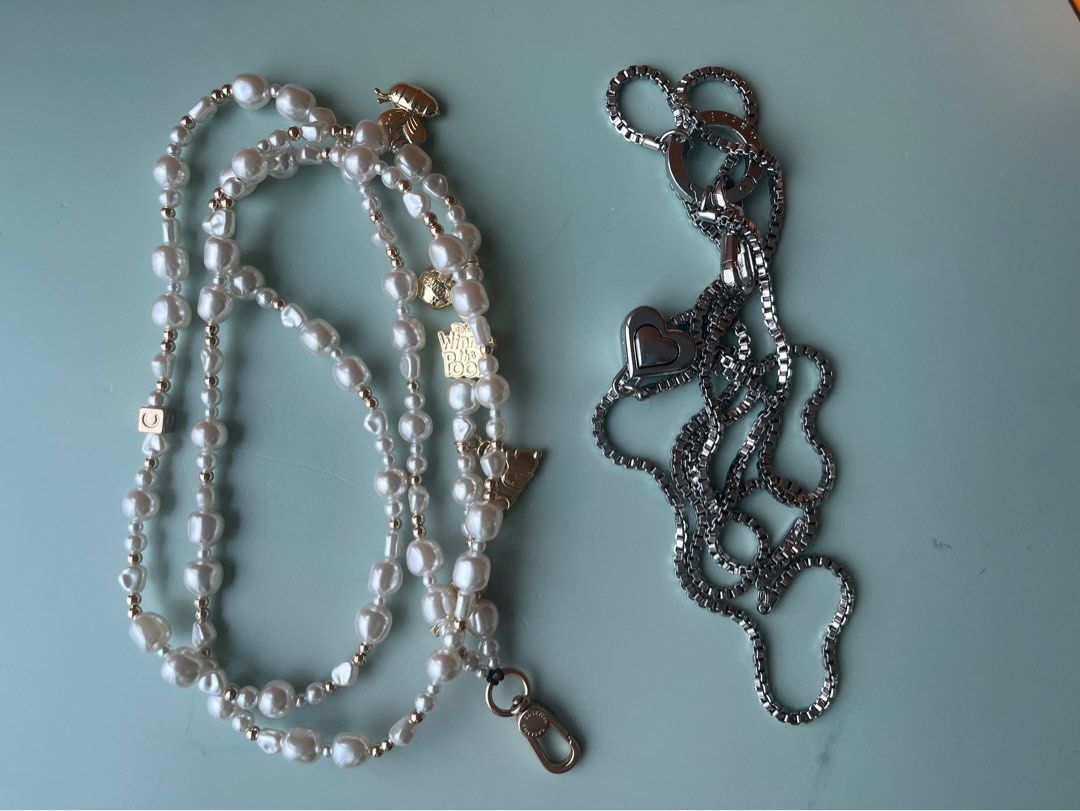 Castify chains （分類：飾物及配件）位於 Hong Kong。 由 siuq123 提交（商品編號 1340671695，圖片 1）。簡介： $500 for two 1. Pearl Winnie the Pooh -$350 2. Silver hear adjustable-$200。