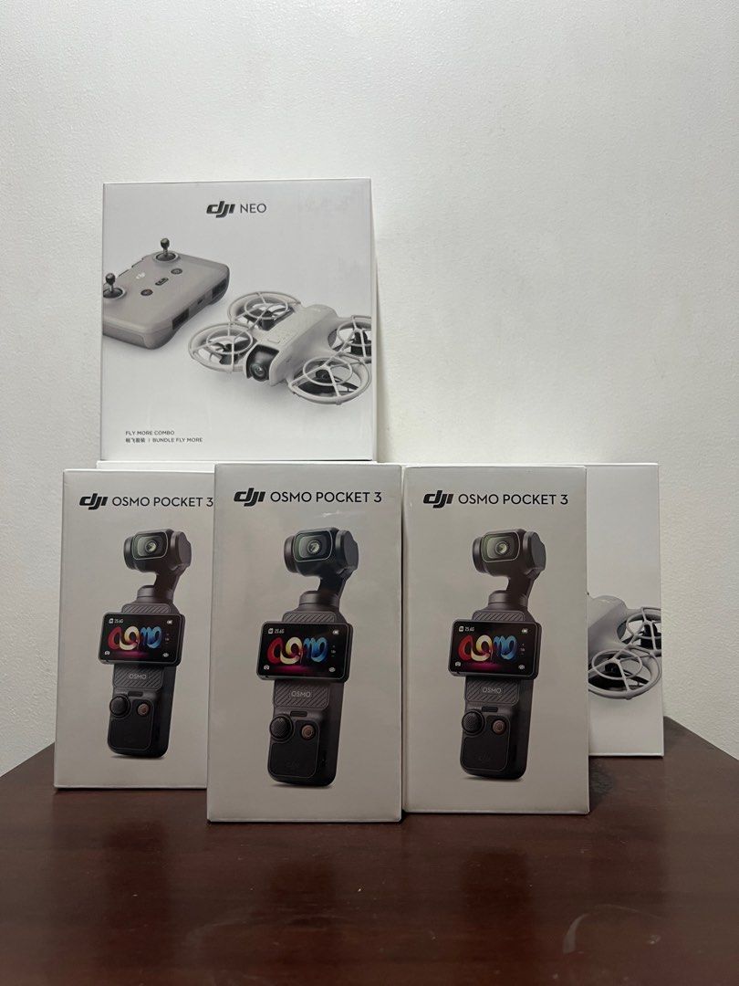Dji Osmo Pocket 3 Standard ( read description ) (Category: Gimbals & Stabilizers ) located in Pasay City. Submitted by shansey21 (Listing ID 1340737696, Image 2). Description: Dji Pocket 3 Standard Package Brandnew and Sealed Dji Ph Warranty / Local Unit 29,000 pesos please my fb Casey Chavez Cabungcal fb page: Shansey Camera Ph Pick up / Meet up Vitocruz Taft Malate Manila PM ME 🔥.