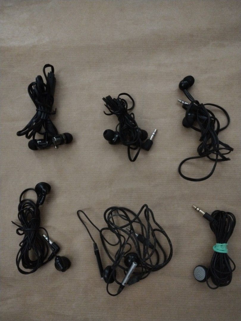 Ear Headphones65561840691202113
