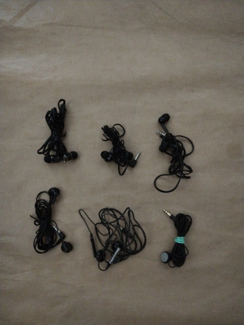 Ear Headphones65561840691202112