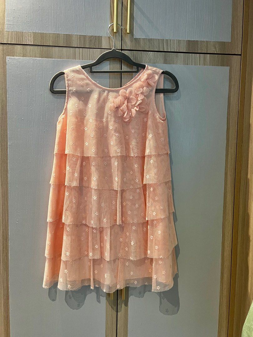 Great Kids Light Pink dress (Category: Babies & Kids Fashion) located in Davao. Submitted by pollyworld (Listing ID 1340672684, Image 1). Description: Bought for almost 1.5k Used once only Size 8 Rfs: outgrown.
