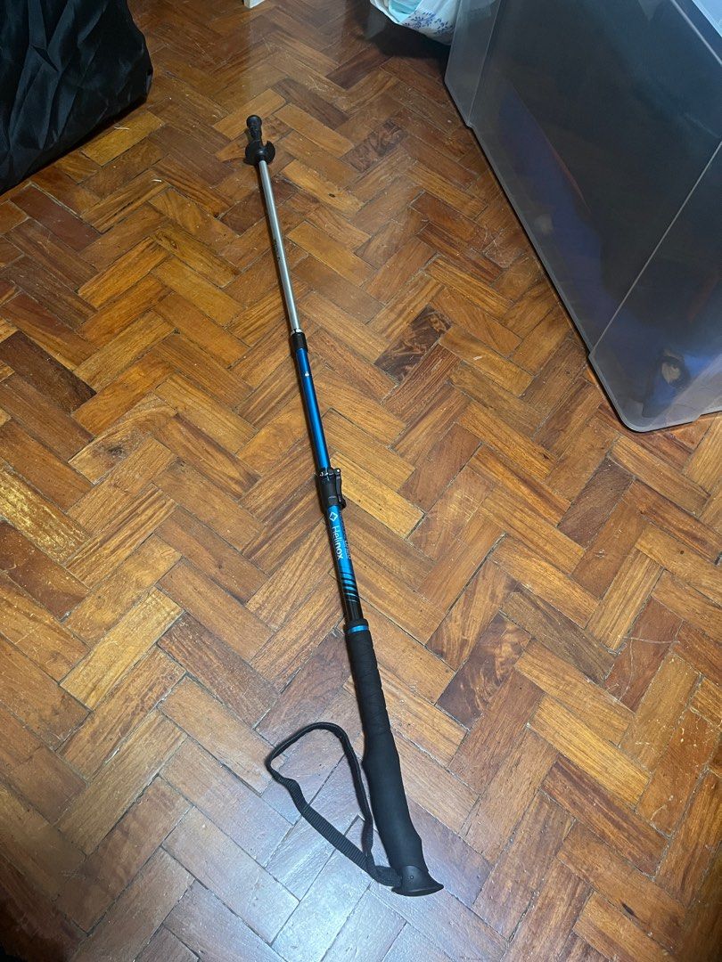 Helinox Ridgeline LB120 (Category: Hiking & Camping) located in San Juan City. Submitted by mnatividad (Listing ID 1340837170, Image 1). Description: Helinox Ridgeline Lb120 trekking pole/hiking stick - Trekking pole made of DAC Featherlight TH 72 M aluminum material - Lever button lock system - 3-section design - Grip made of EVA material - Adjustable strap length - Tip made of tungsten carbide material - Maximum length 120 cm - Minimum length 5