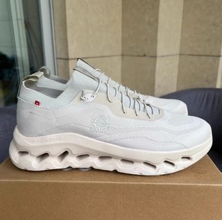 (Category: ) located in . Submitted by girlshoes (Listing ID 1340745147, Image 1). Description: .