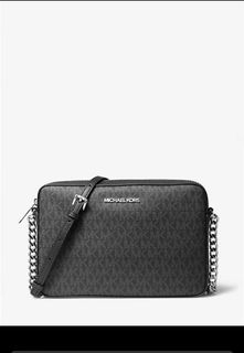(Category: ) located in . Submitted by sararapreloved (Listing ID 1340819511, Image 1). Description: .