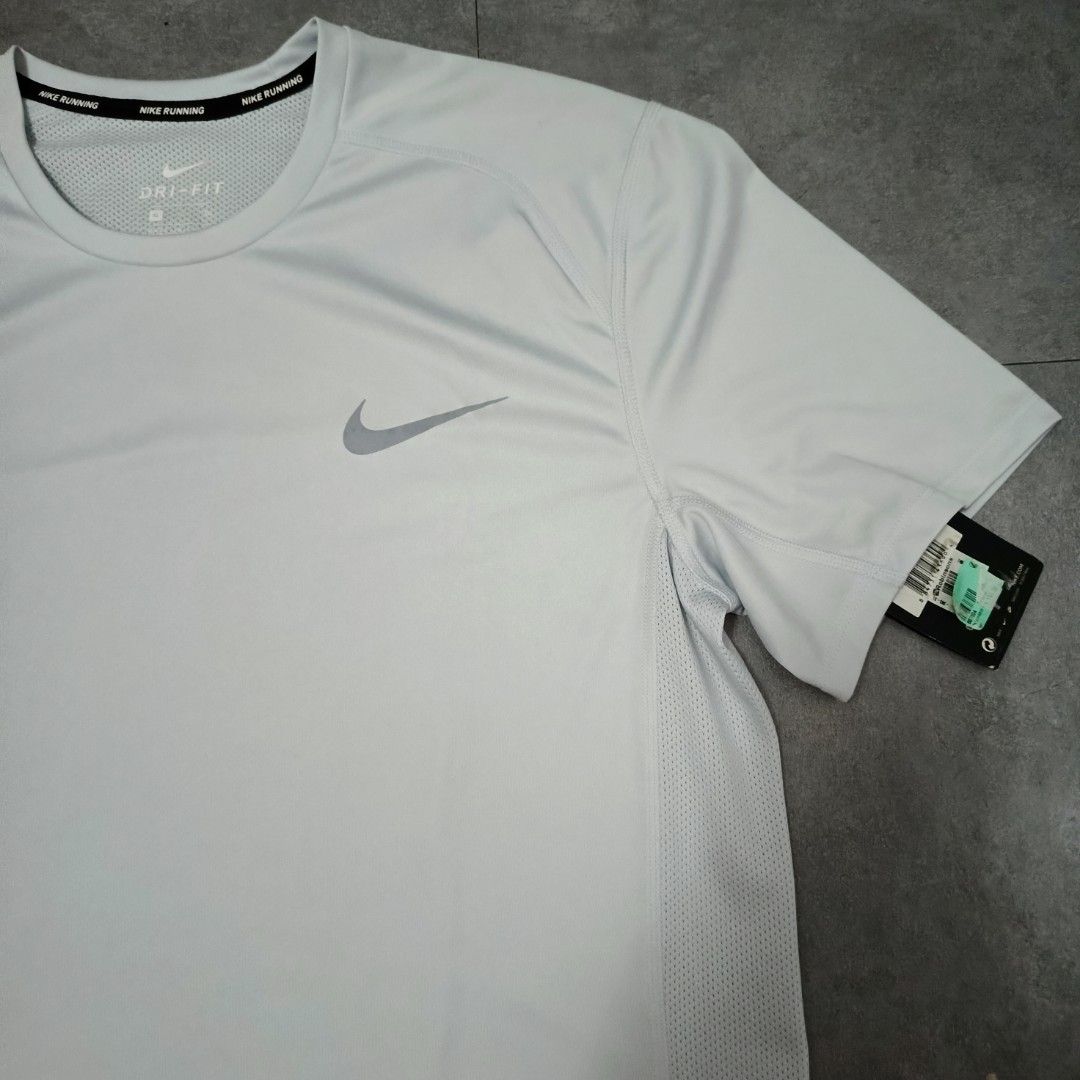 Nike Dri fit RUNNING Shirt (Category: Tshirts & Polo Shirts ) located in Rizal. Submitted by kobs.apparel (Listing ID 1340828998, Image 1). Description: 💯Brandnew & Authentic 🔖Nike Dri fit RUNNING Shirt 📏Size: XL Width : 19inches length : 27 inches color rate: 10/10 ✅Below SRP 🚫BEFORE: P1,395 🔥NOW: P780 ⚠️Payment first 3x 💵money back guarantee if proven fake 📨DM for details/orders & inquiries... 💰MOP 💳Gcash 🏦Sea Bank Transfer 🛵COD VIA 