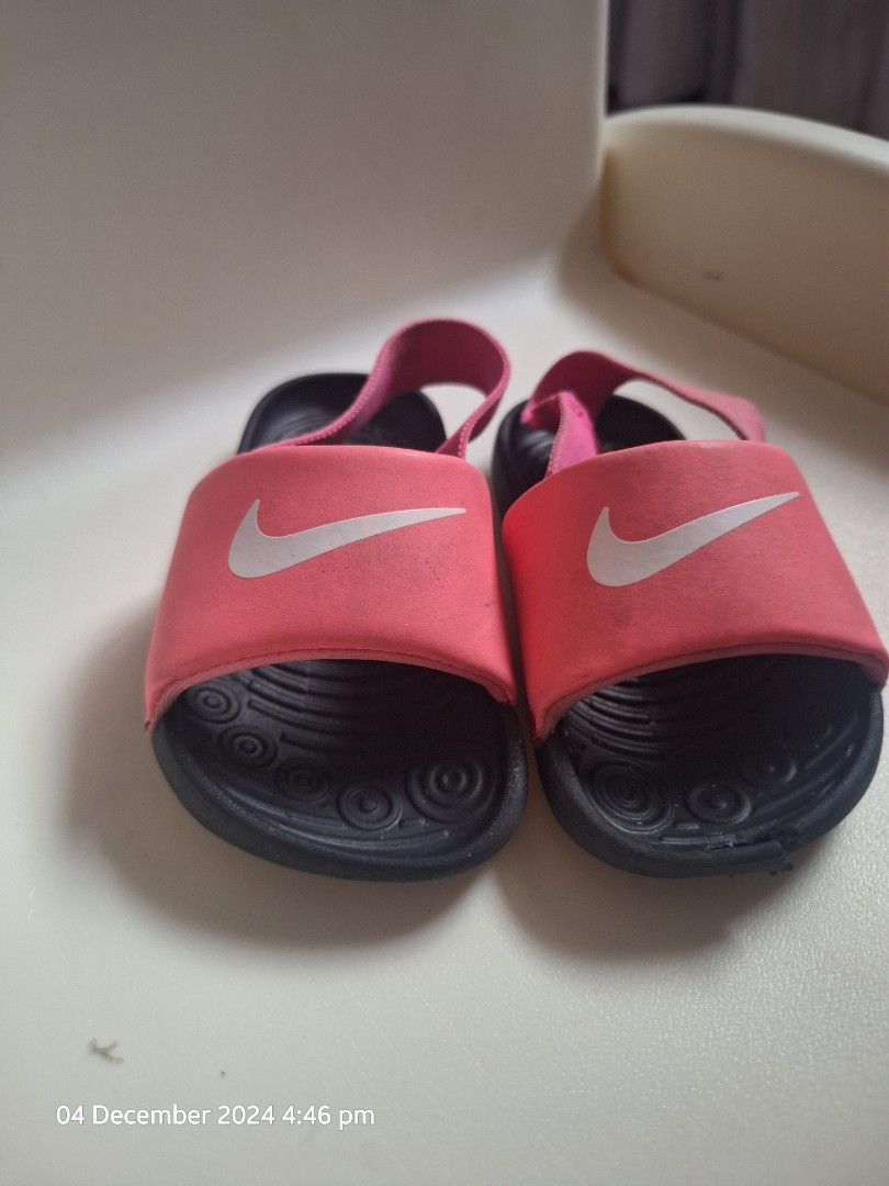 Nike Kawa in Pink (Category: Babies & Kids Fashion) located in Candaba. Submitted by bibiboop (Listing ID 1340834840, Image 1). Description: For first buyer who acquires 1500 worth products..