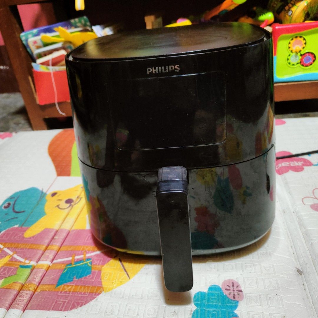 Philips Air Fryer (Category: Fryers) located in Santiago. Submitted by diannegran. (Listing ID 1340721761, Image 3). Description: PHILIPS Air Fryer - Issue May sign of usage - Working Well pwede mag luto ng fried chicken, liempo, fries and many more without oil very good sa mga healthy living Location: Ramon Isabela MOP - GCash Delivery Options Pick Up (Raniag Elementary School Only) Meet Up(Raniag Elementary School Only) Payment First COD - FLAS