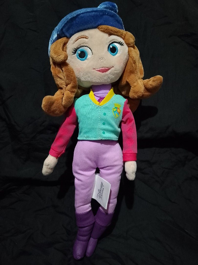 Princess Sofia the first plush toy (Category: Plushies & Soft Toys) located in Davao. Submitted by jeffsantos (Listing ID 1340855198, Image 1). Description: no issues good condition.