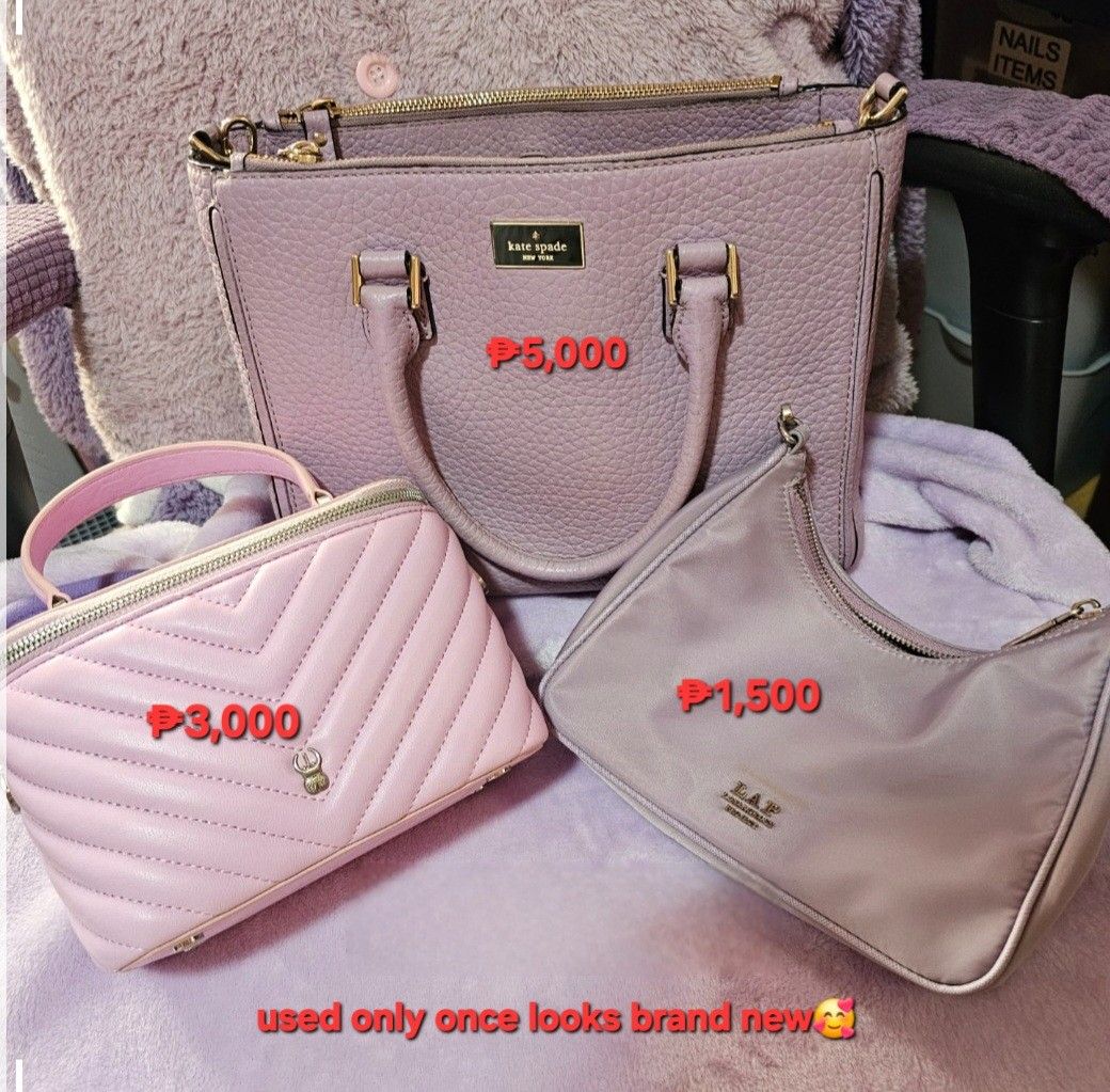 PURPLE BAGS KATE SPADE (Category: Shoulder Bags) located in Rizal. Submitted by declutterthingswithme (Listing ID 1335152182, Image 1). Description: Bag declutter all are like new no flaws po check picture Rfs: nagbabawas ng bag😅 Paunahan po sa free yung makeup bag once purchased🙏 still new pa po yun Comment or PM direct message me if interested nasa picture na po yung price thank you🙏 Please note below 📍 Location: Antipolo Rizal 👉 Payment t