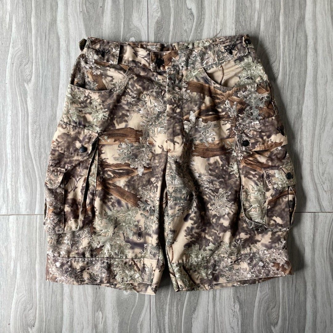 Realtree Cargo Jorts (Category: Shorts) located in Quezon City. Submitted by dyeworm2k (Listing ID 1340824464, Image 1). Description: Realtree Cargo Jorts Size 34 Length 23 Leg Opening 12 Excellent Condition (as new) 950💵 Quezon City📍.
