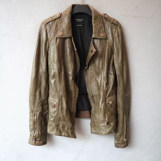 (Kategori: ) berada di . Dikirim oleh Garage.Sale (ID iklan 1340740449, Gambar 1). Deskripsi: .