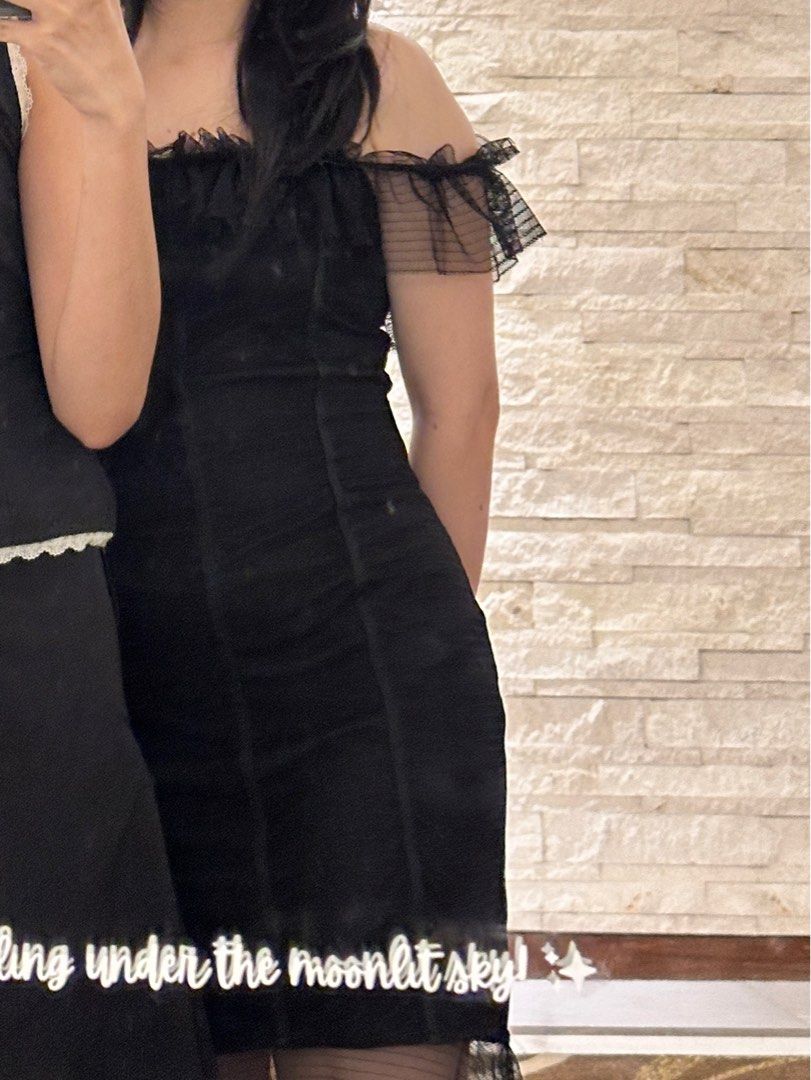 Trendyol black evening dress (Category: Dresses) located in Valenzuela. Submitted by decluttermaniac (Listing ID 1340688540, Image 3). Description: Bought this for 800+ Size M Used once only for an event🖤 Super cute and elegant✨ .