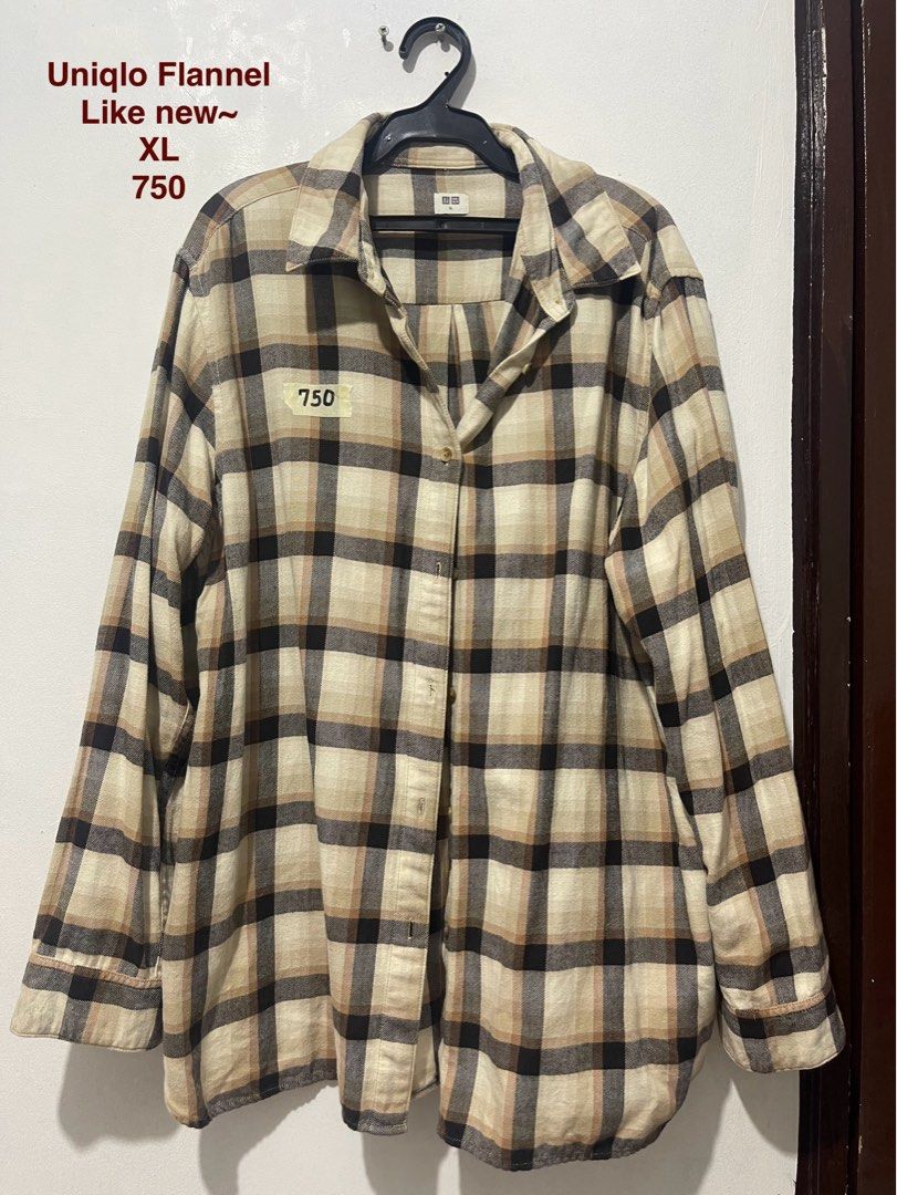Uniqlo Flannel (Category: Longsleeves) located in Cavite. Submitted by mxdesiree (Listing ID 1340738437, Image 3). Description: 💕🩷 pre loved items 🥰💕 • Uniqlo Flannel • Only used a few times; still in good condition!! • Size: XL • Can send videos • Price still negotiable 😊 • MOP: Gcash • MOD: Lalamove, JNT, JRT Express .