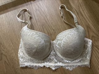 (Category: ) located in . Submitted by amipreloved (Listing ID 1340691525, Image 1). Description: .
