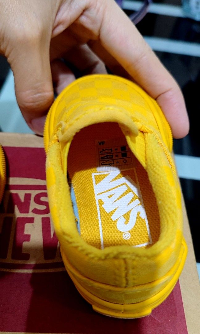 Spectra yellow slip on vans discount