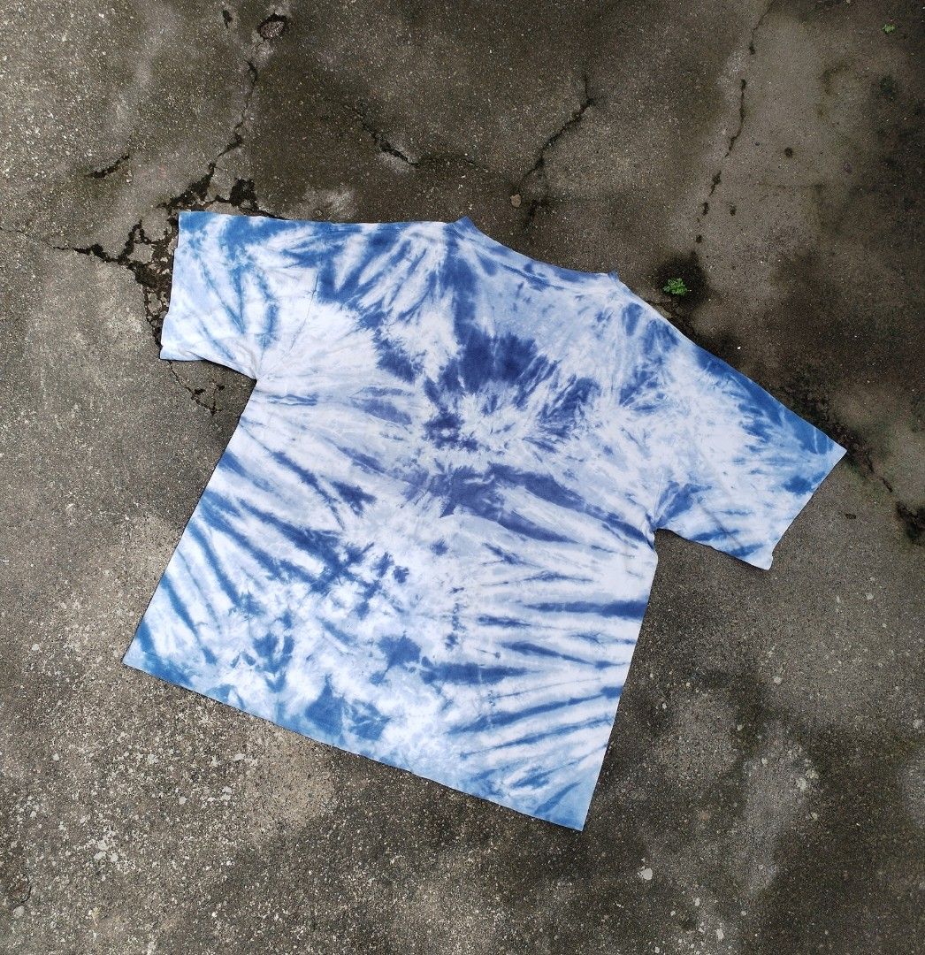 Vintage Eye Dye Shirt (Category: Tshirts & Polo Shirts ) located in Lala. Submitted by pauliverrr (Listing ID 1340713676, Image 2). Description: Made in USA Minimal Pinhole Single Stitch All Over NEGO SHOOT A DM.