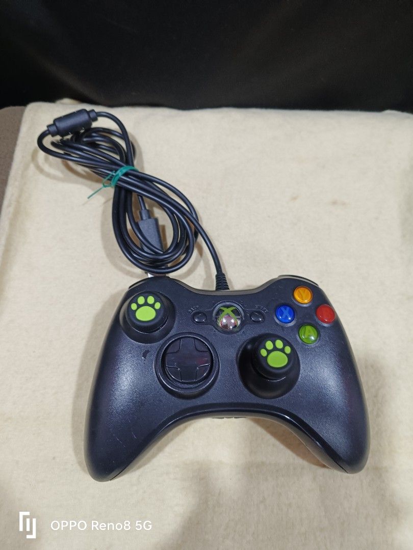 Xbox360 controller USB wired controller (Category: Controllers) located in Rawang. Submitted by vegascool.vp (Listing ID 1340859695, Image 1). Description: Xbox 360 wired controller, untested, selling as it is, condition lightly used.