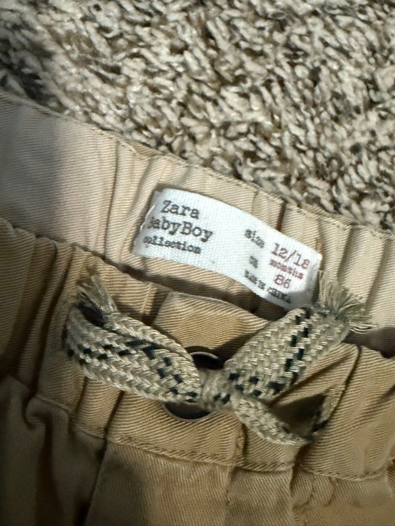 Zara Baby boy pants (Category: Babies & Kids Fashion) located in Cavite. Submitted by fordeclutter (Listing ID 1340675469, Image 1). Description: Size 12/18 months.