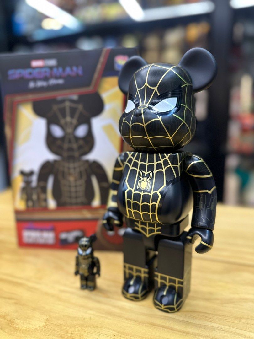 100％ & 400％ BE@RBRICK SPIDER-MAN BLACK & GOLD SUIT, 興趣及遊戲 ...
