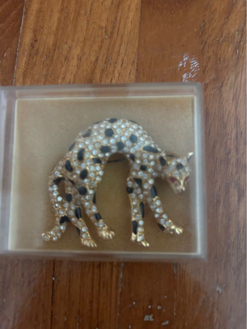 Vintage brooches best sale for sale