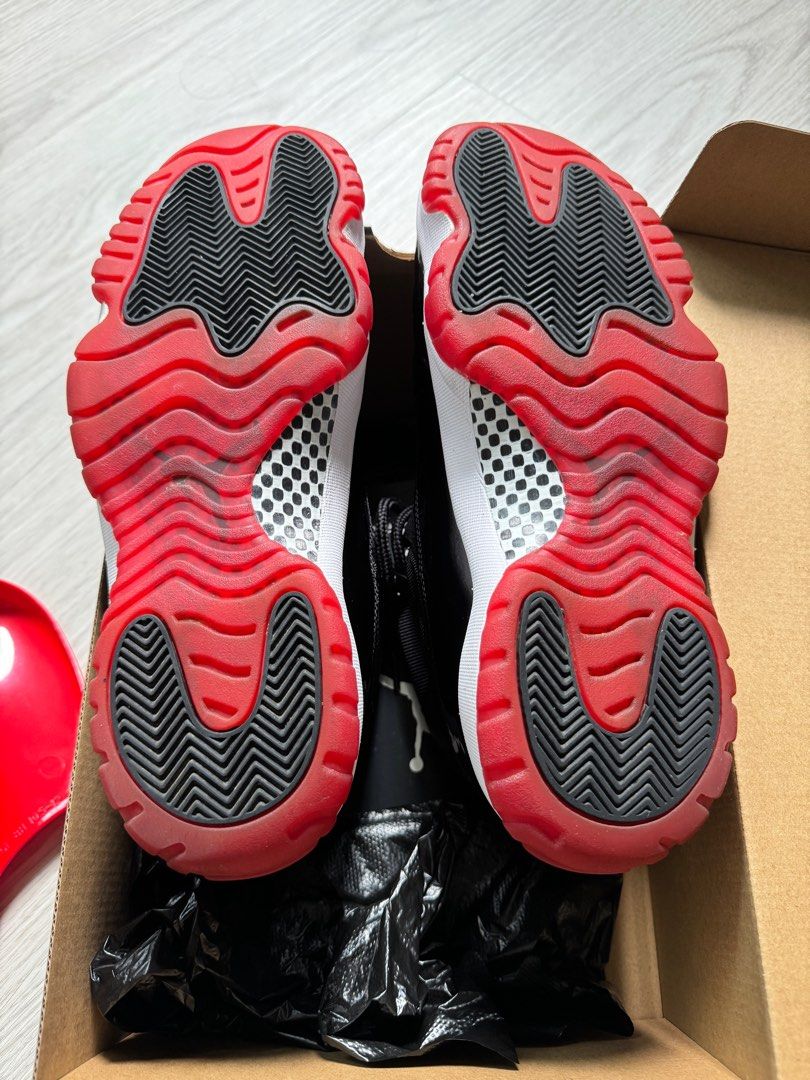 Jordan 11 deals bred bottom
