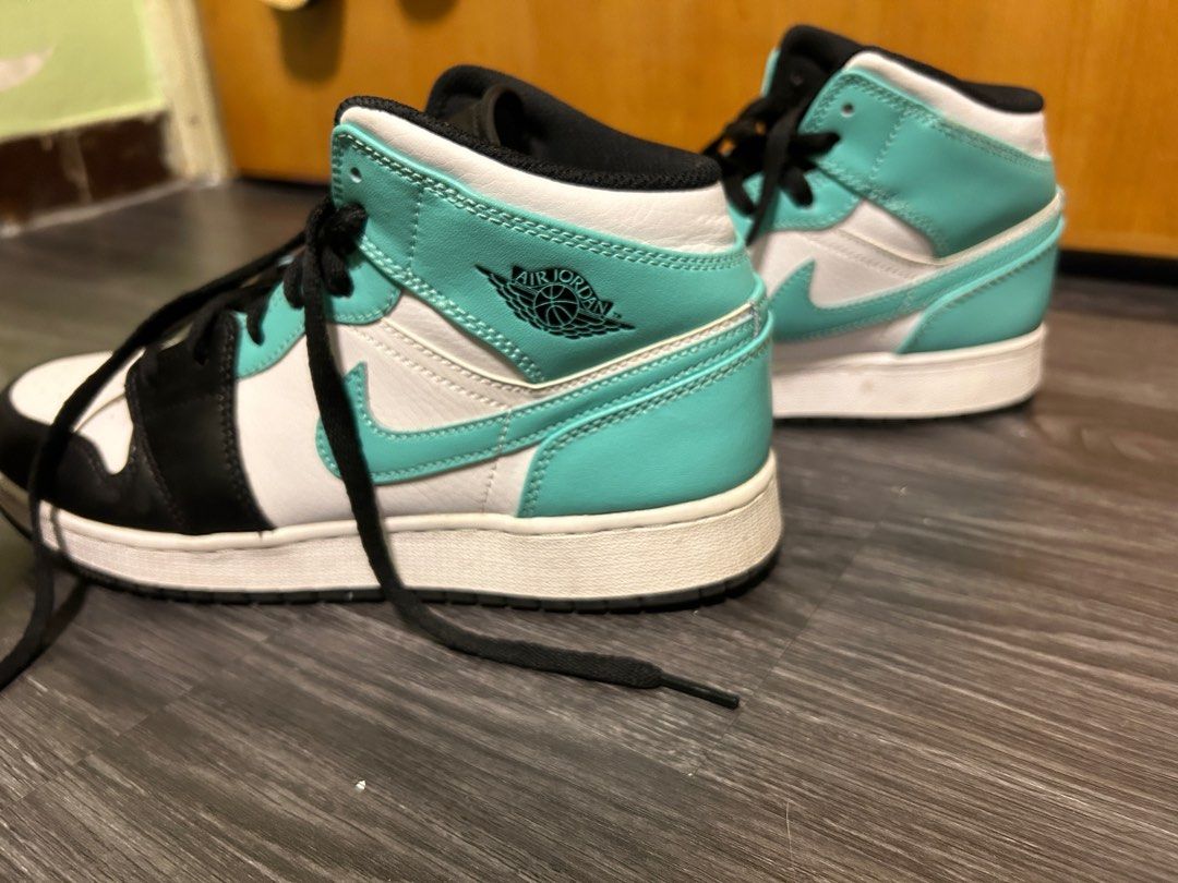 Air Jordan 1 Mid Igloo Island Green GS US7Y EUR40 AJ1 Carousell