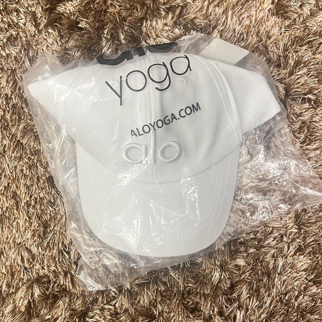 Alo Off Duty Cap in White (Category: Hats & Beanies) located in Taguig. Submitted by morzen.ph (Listing ID 1283490492, Image 1). Description: 🏷️ ALO YOGA Off Duty Cap Brand New With Tags & Plastic ‼️ Design: White with Black Embroidery Other colors available: Green, Pink, Blue, All White Unisex and Stylish!! 🤍 Same Day Delivery with Metro Manila and Nationwide Delviery the next day 📦 .