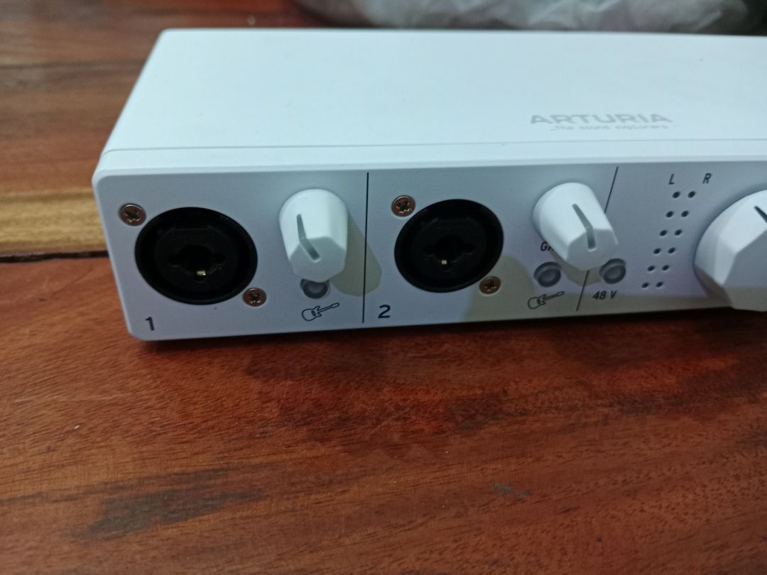 Arturia Minifuse 2 (Category: Voice Recorders) located in Talisay. Submitted by audiowave (Listing ID 1283445012, Image 2). Description: Selling my Arturia Minifuse 2, will ship anywhere in the country by AP cargo or by LBC..